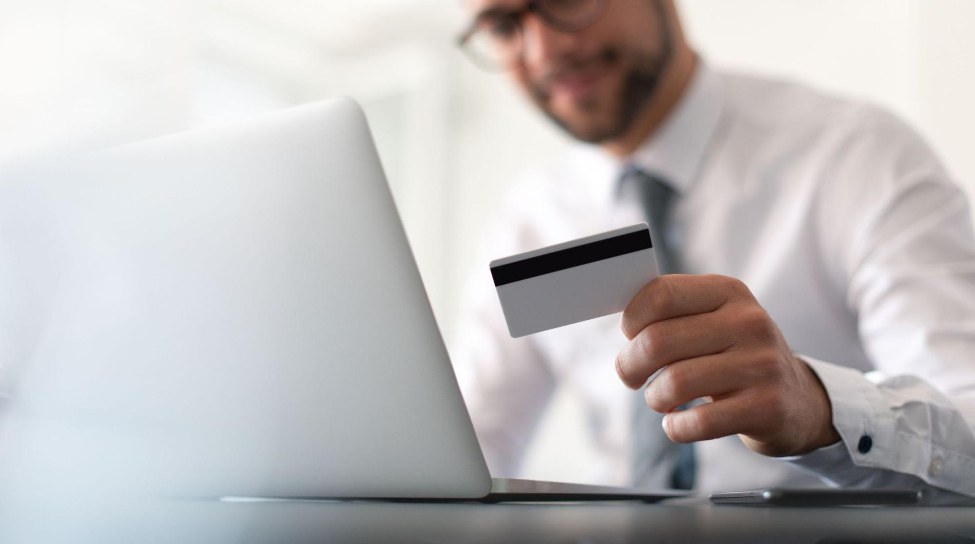 https://new.cardveritas.com/Fichage Banque de France : 3 solutions pour continuer à payer et être payé